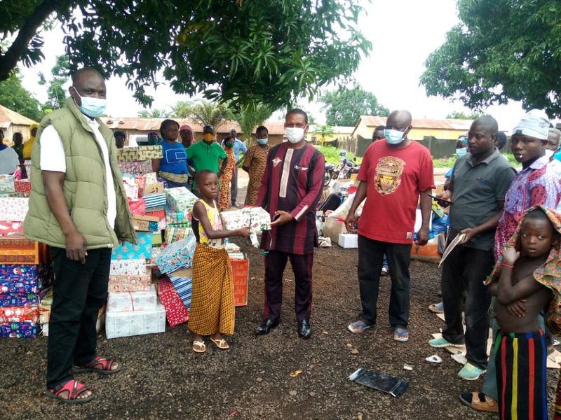 Container - Weihnachtspckchen fr Kinder.jpg